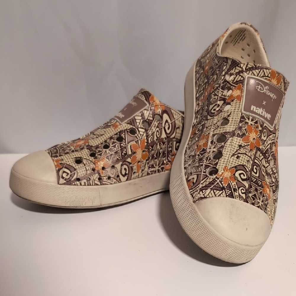 Women's Patterned Slip-On Shoes - Brown and Orange
